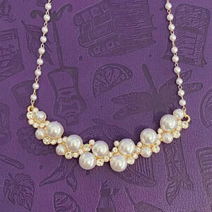 Beautiful Formal Pearl Sparkling Bib Necklace NEW